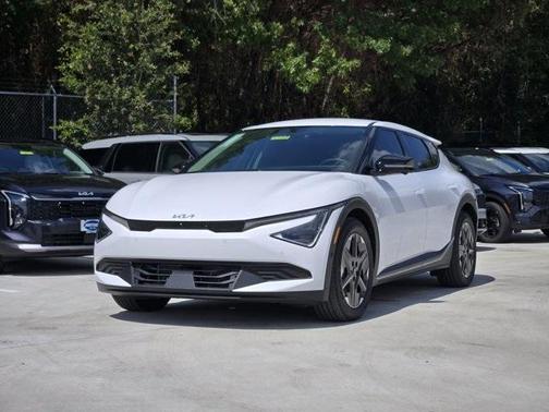 2025 Kia EV6 Light Long Range