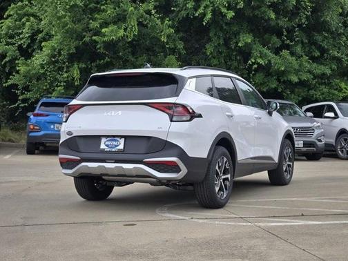 2025 Kia Sportage EX