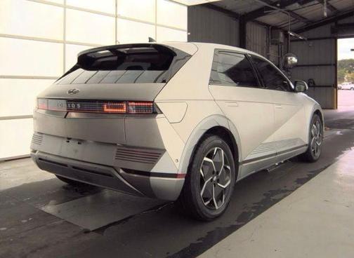 Gold 2024 Hyundai IONIQ 5 Limited
