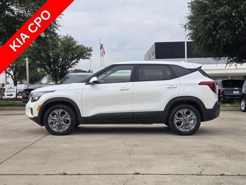 Snow White Pearl 2026 Kia Seltos LX
