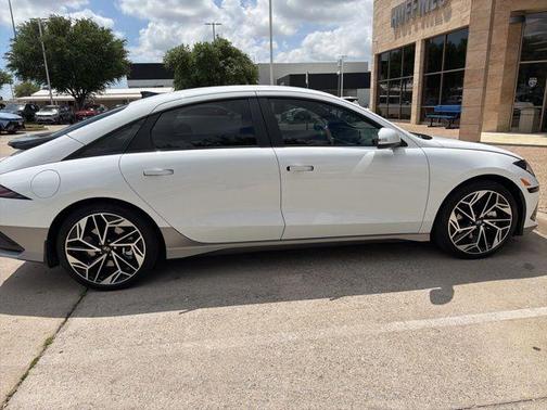 White 2024 Hyundai IONIQ 6 SEL