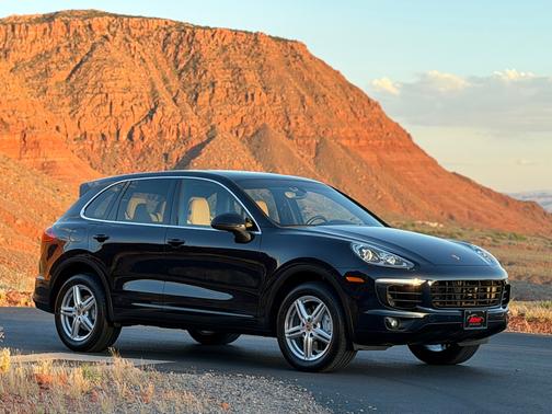 2017 Porsche Cayenne Cayenne S