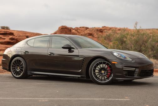 2016 Porsche Panamera GTS