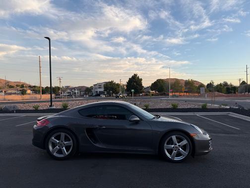 Grey 2014 Porsche Cayman Cayman