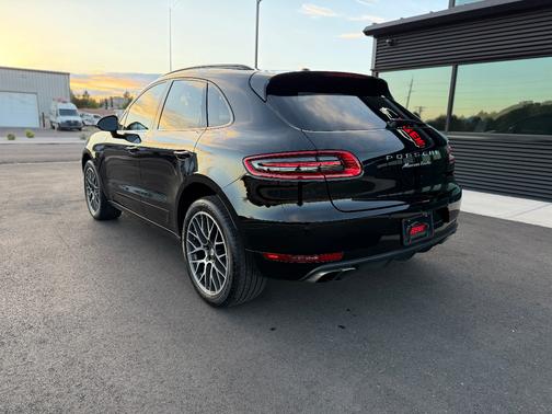 Black 2017 Porsche Macan Macan Turbo