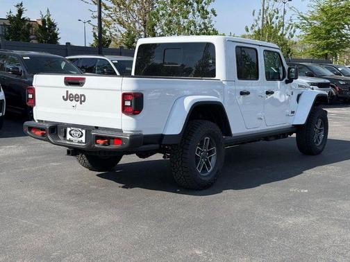 Bright White Clearcoat 2026 Jeep Gladiator Mojave X 4x4