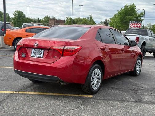 Barcelona Red Metallic 2018 Toyota Corolla LE