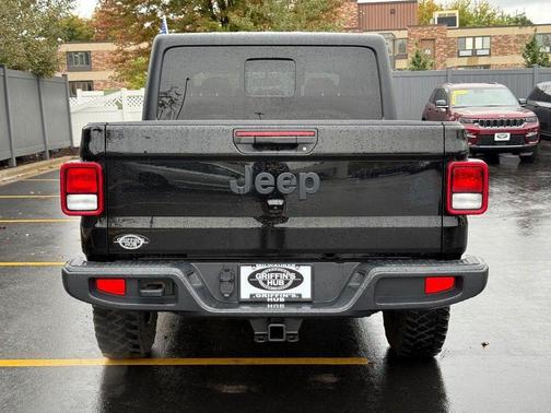 2021 Jeep Gladiator Willys 4x4