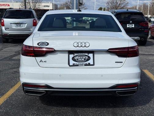 2022 Audi A4 45 S line Premium Plus