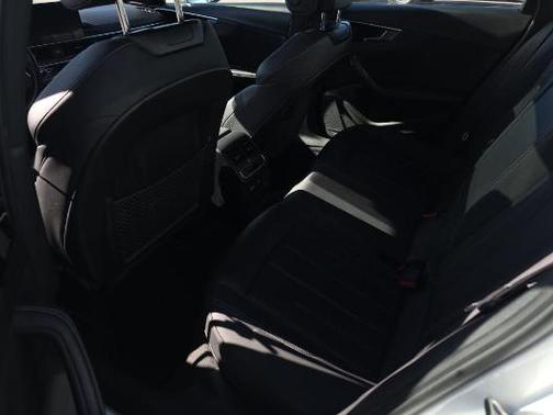 2022 Audi A4 45 S line Premium Plus