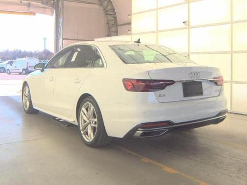 2022 Audi A4 45 S line Premium Plus