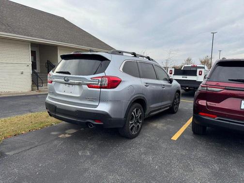 2023 Subaru Ascent Limited 8-Passenger