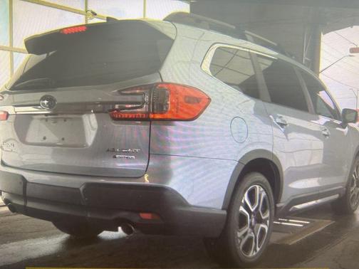 2023 Subaru Ascent Limited 8-Passenger