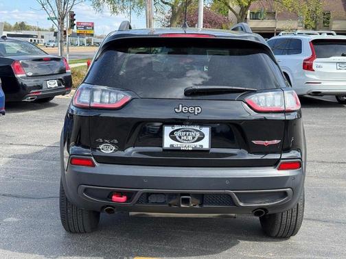 Diamond Black Crystal Pearlcoat 2019 Jeep Cherokee Trailhawk Elite