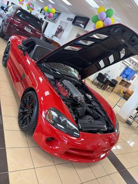 Viper Black Clearcoat/Black Soft Top 2004 Dodge Viper SRT10