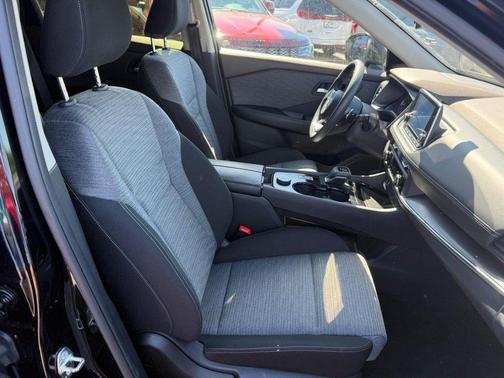 Super Black 2023 Nissan Rogue SV