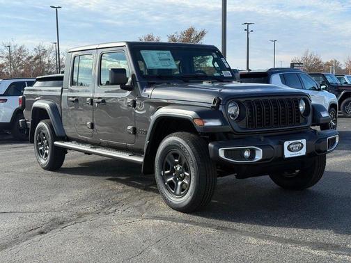 2026 Jeep Gladiator Sport