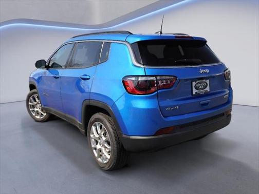 2024 Jeep Compass Latitude Lux