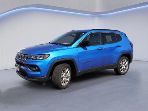 2024 Jeep Compass Latitude Lux