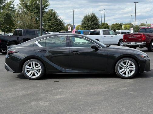 2022 Lexus IS 300 Base