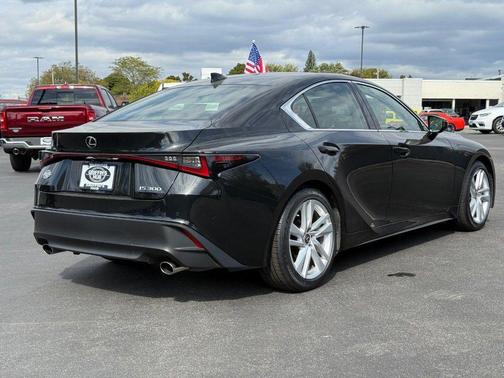 2022 Lexus IS 300 Base