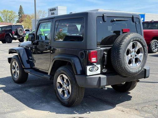 Black Clearcoat 2016 Jeep Wrangler Sahara