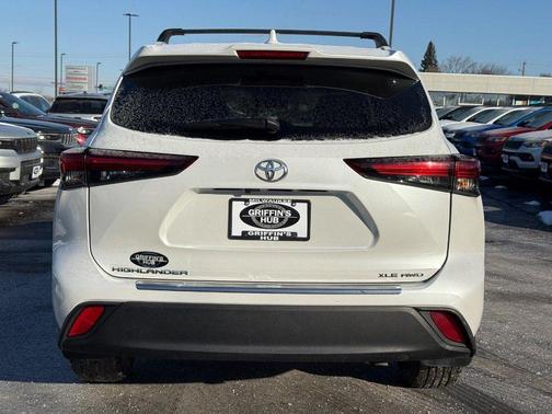 2024 Toyota Highlander XLE