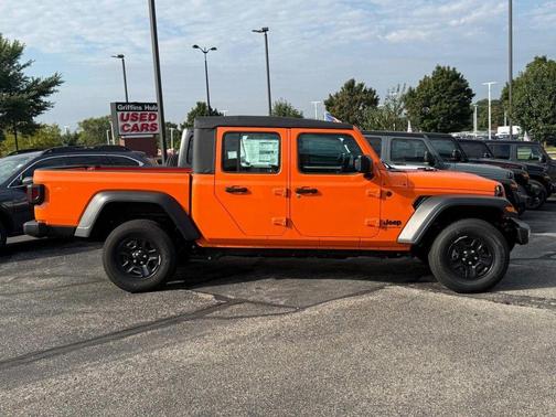 2025 Jeep Gladiator Sport