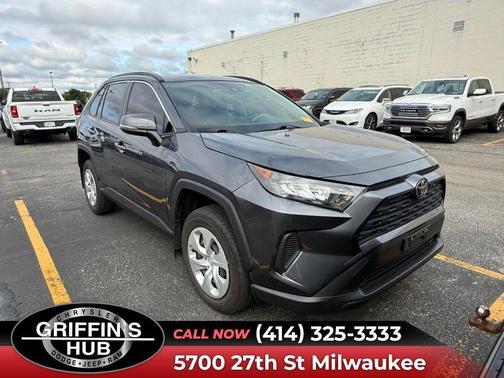 2020 Toyota RAV4 LE