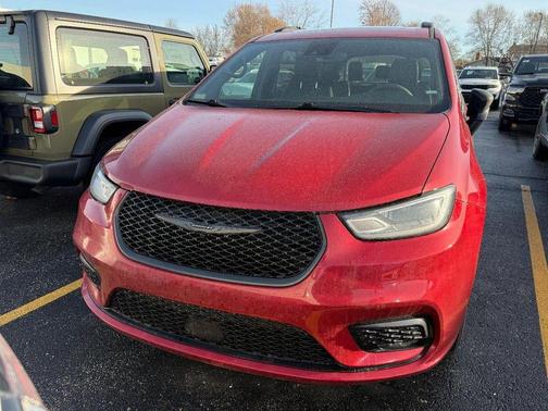 2025 Chrysler Pacifica Limited