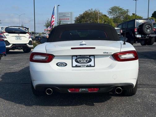 2020 FIAT 124 Spider Base