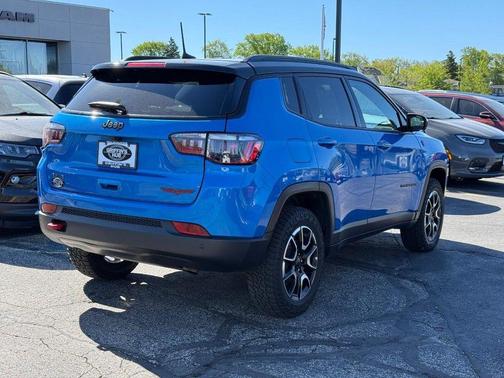 Hydro Blue Pearlcoat 2025 Jeep Compass Trailhawk
