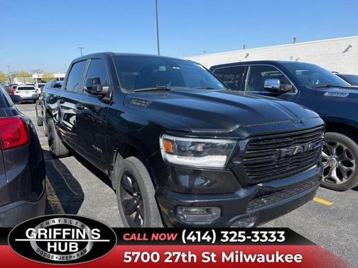 Diamond Black Crystal Pearlcoat 2019 RAM 1500 Big Horn