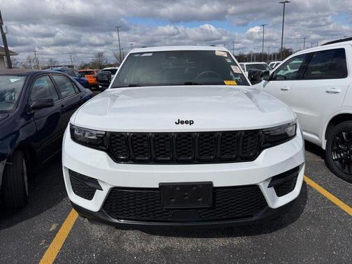 2023 Jeep Grand Cherokee Altitude