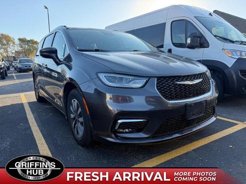 2021 Chrysler Pacifica Touring L