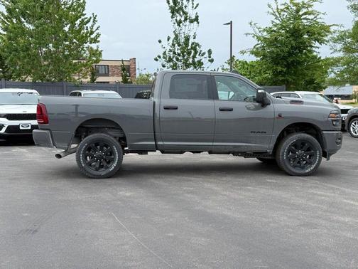 Ceramic Gray Clearcoat 2026 RAM 2500 Big Horn Crew Cab 4x4 6'4' Box