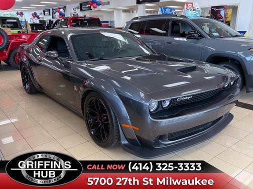 Granite Pearlcoat 2019 Dodge Challenger R/T Scat Pack Widebody