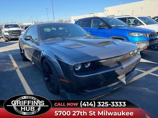 Granite Pearlcoat 2019 Dodge Challenger R/T Scat Pack Widebody