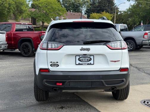 2022 Jeep Cherokee Trailhawk