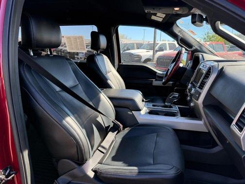 RUBY RED METALLIC TINTED CC 2017 Ford F-150 Lariat