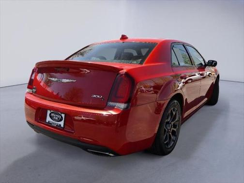 2016 Chrysler 300 S