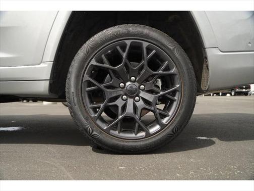 2024 Jeep Grand Cherokee L Summit