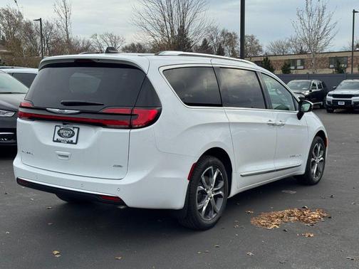 2026 Chrysler Pacifica L