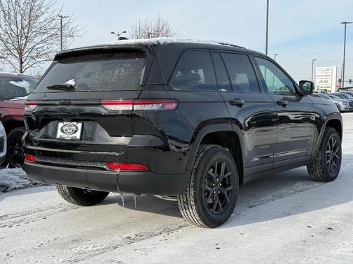 2025 Jeep Grand Cherokee Altitude