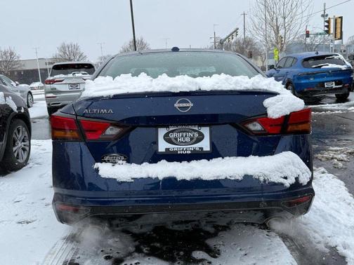 2024 Nissan Altima SR FWD