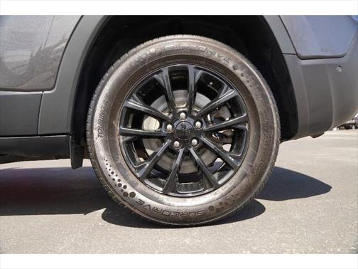 2023 Jeep Cherokee Altitude
