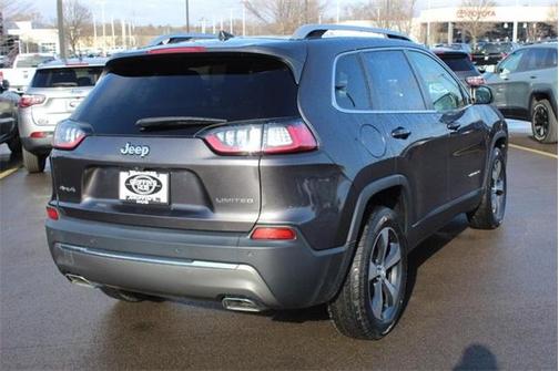 Photo 3 of 22 of 2019 Jeep Cherokee Limited