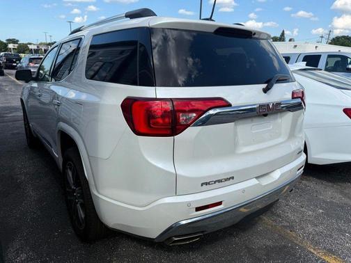 2019 GMC Acadia Denali