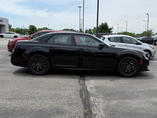 Gloss Black 2023 Chrysler 300 Touring