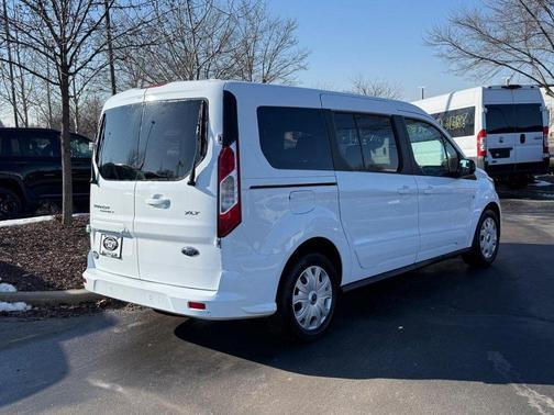 2022 Ford Transit Connect XLT